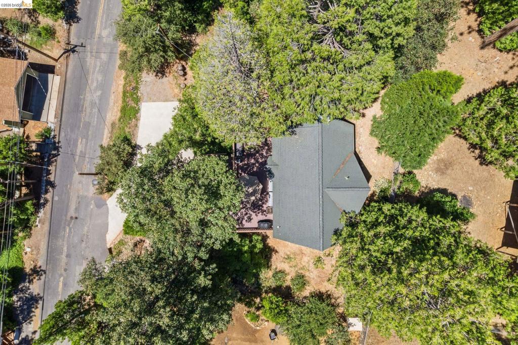 20708 Hekeke Lane Property Photo 8