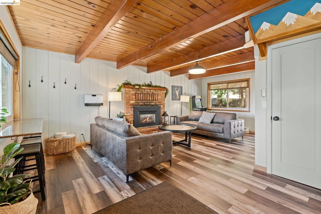 20708 Hekeke Lane Property Photo 12