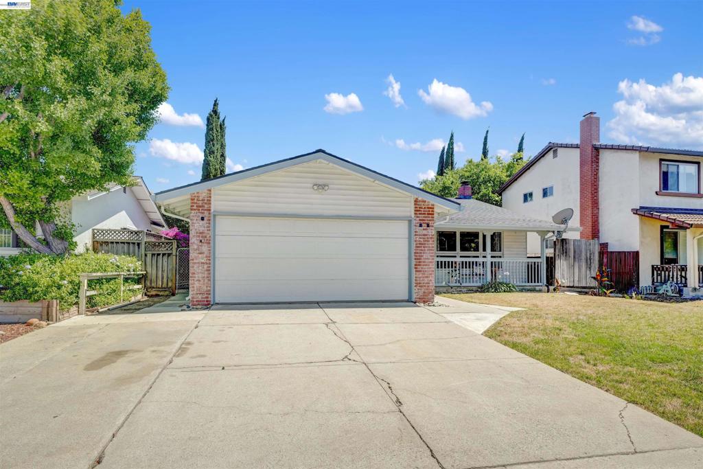 380 Springpark Cir Property Photo 44
