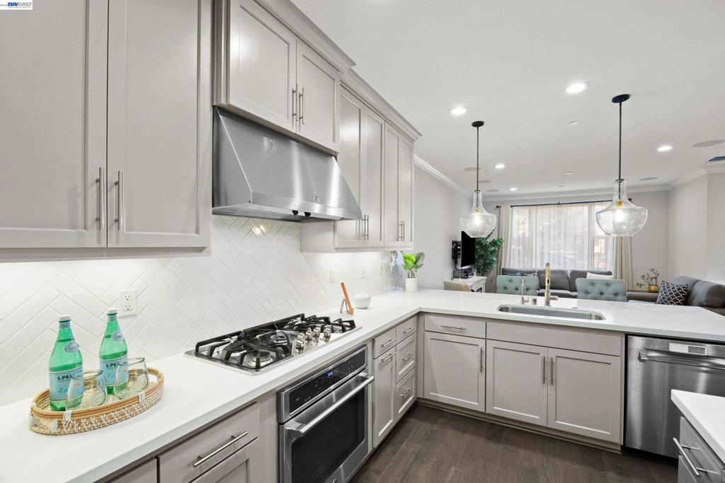 241 Fennel Way Property Photo 13