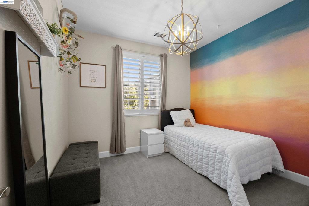 241 Fennel Way Property Photo 29