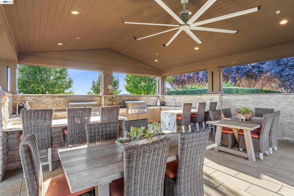 241 Fennel Way Property Photo 38