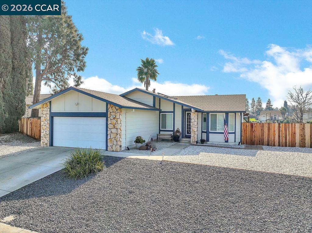 924 Burwood Property Photo 1