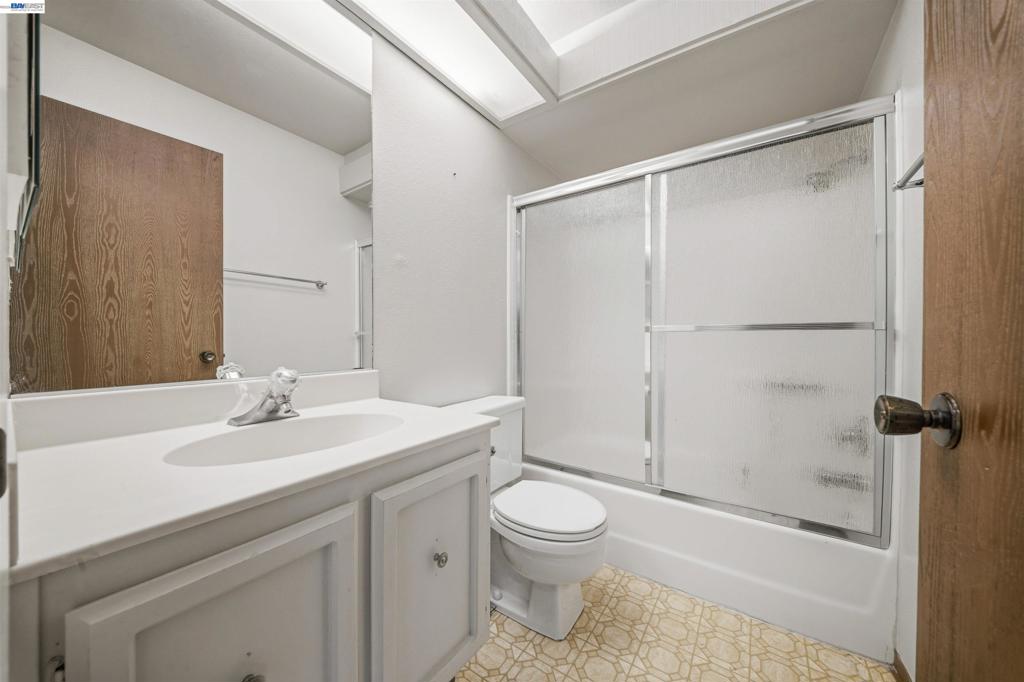 5585 Marlin Dr Property Photo 29