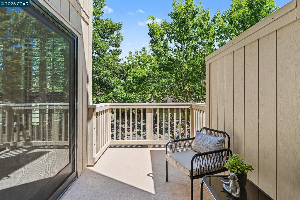 1827 Lamplight Court Property Photo 6
