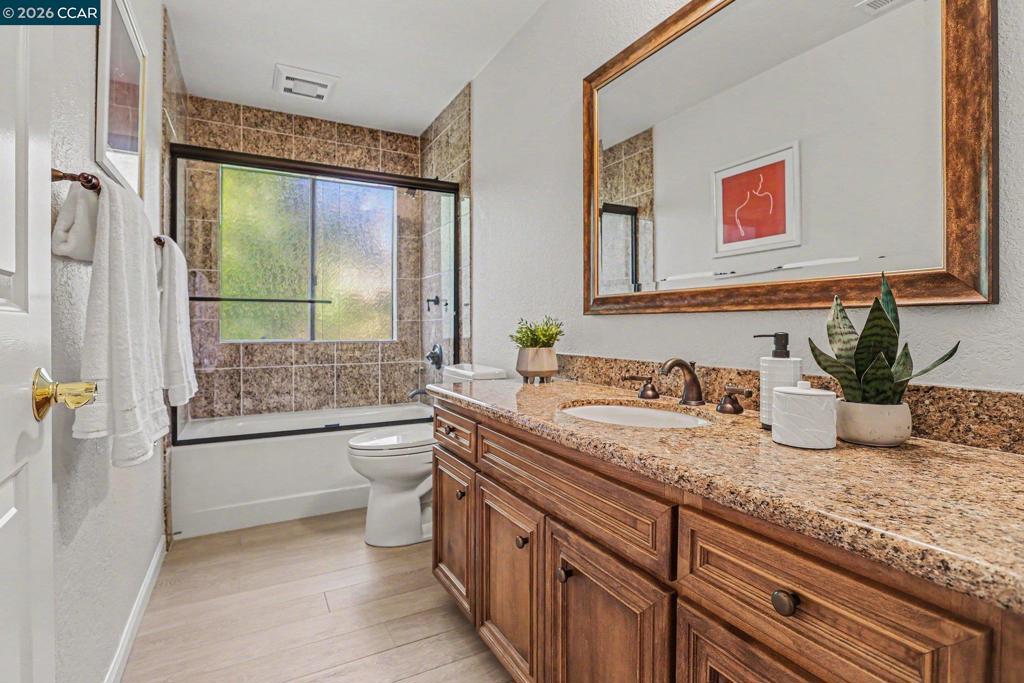 1827 Lamplight Court Property Photo 27