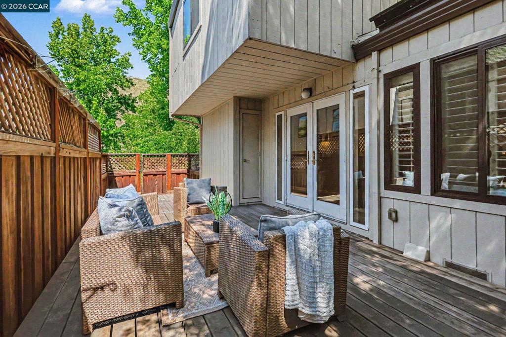1827 Lamplight Court Property Photo 33