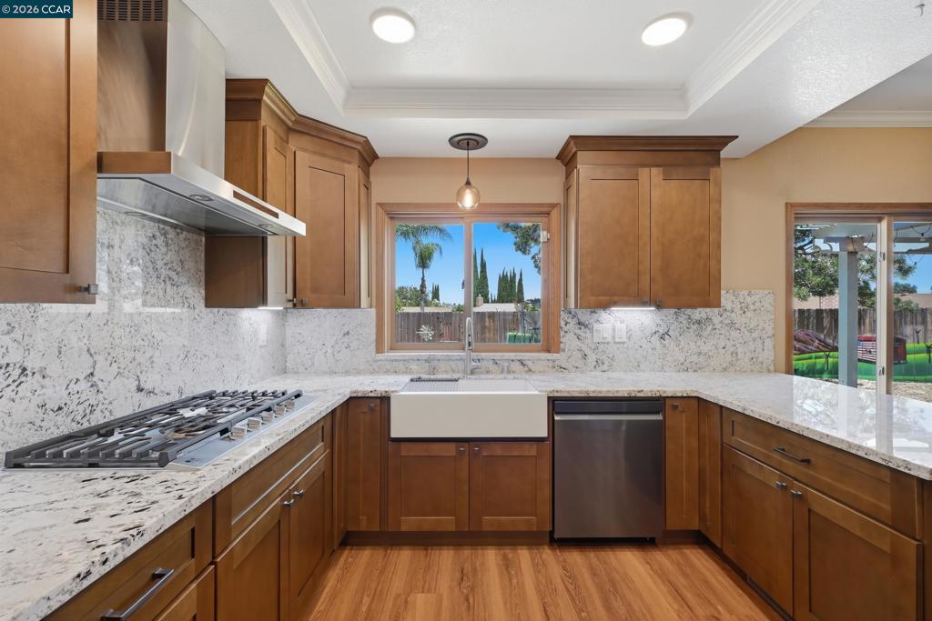 454 Bristol Ct Property Photo 10