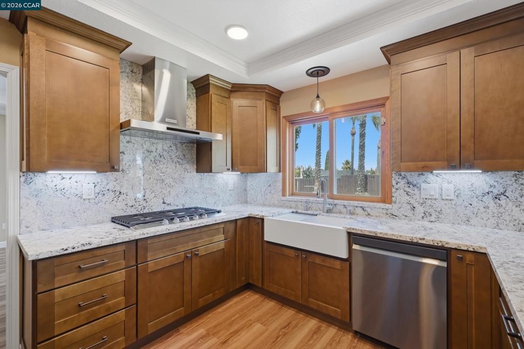 454 Bristol Ct Property Photo 12