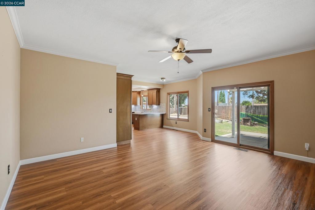 454 Bristol Ct Property Photo 15