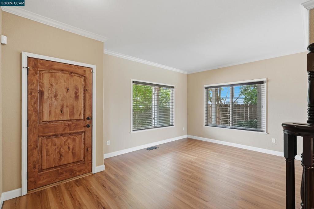 454 Bristol Ct Property Photo 25