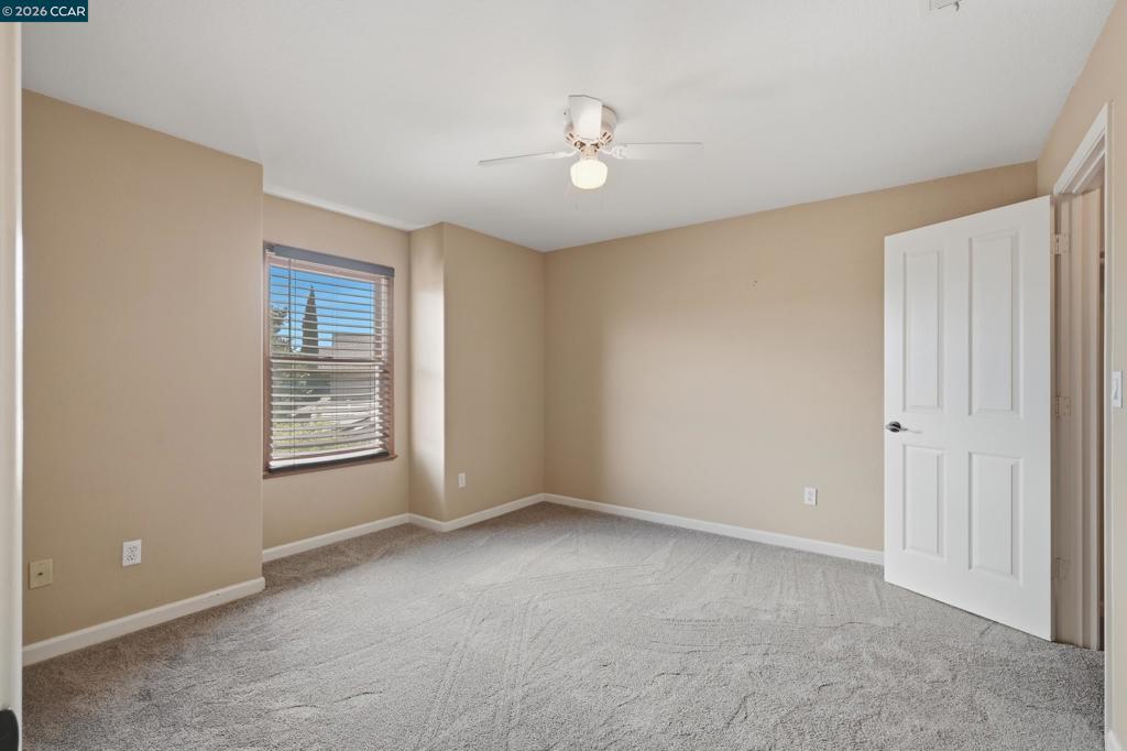 454 Bristol Ct Property Photo 28