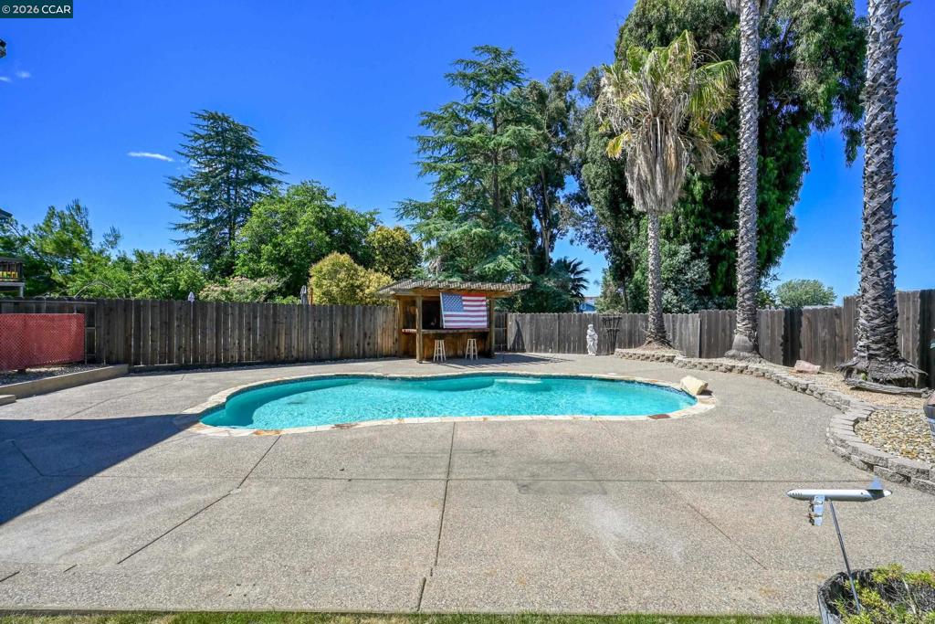454 Bristol Ct Property Photo 45