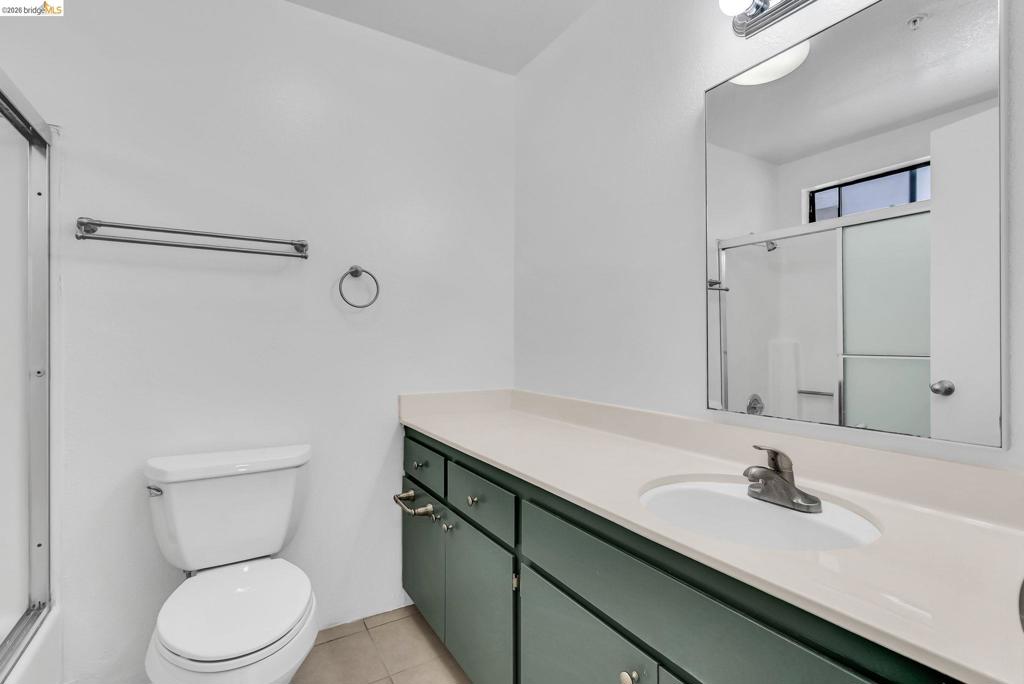 417 Evelyn Ave 205 Property Photo 12