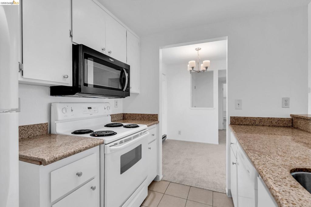 417 Evelyn Ave 205 Property Photo 16