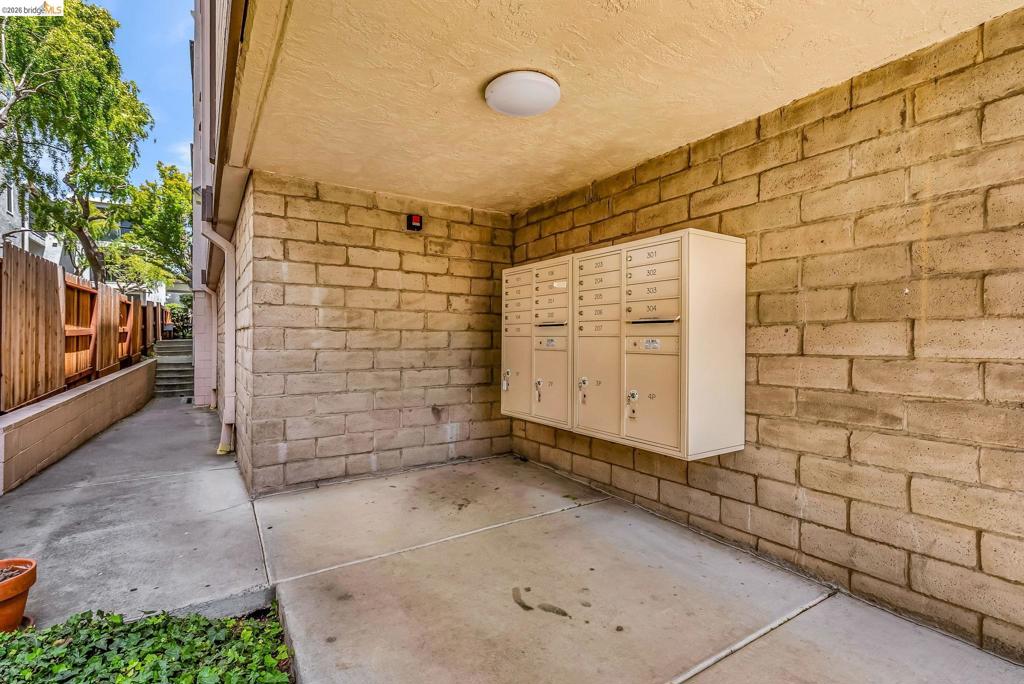 417 Evelyn Ave 205 Property Photo 26