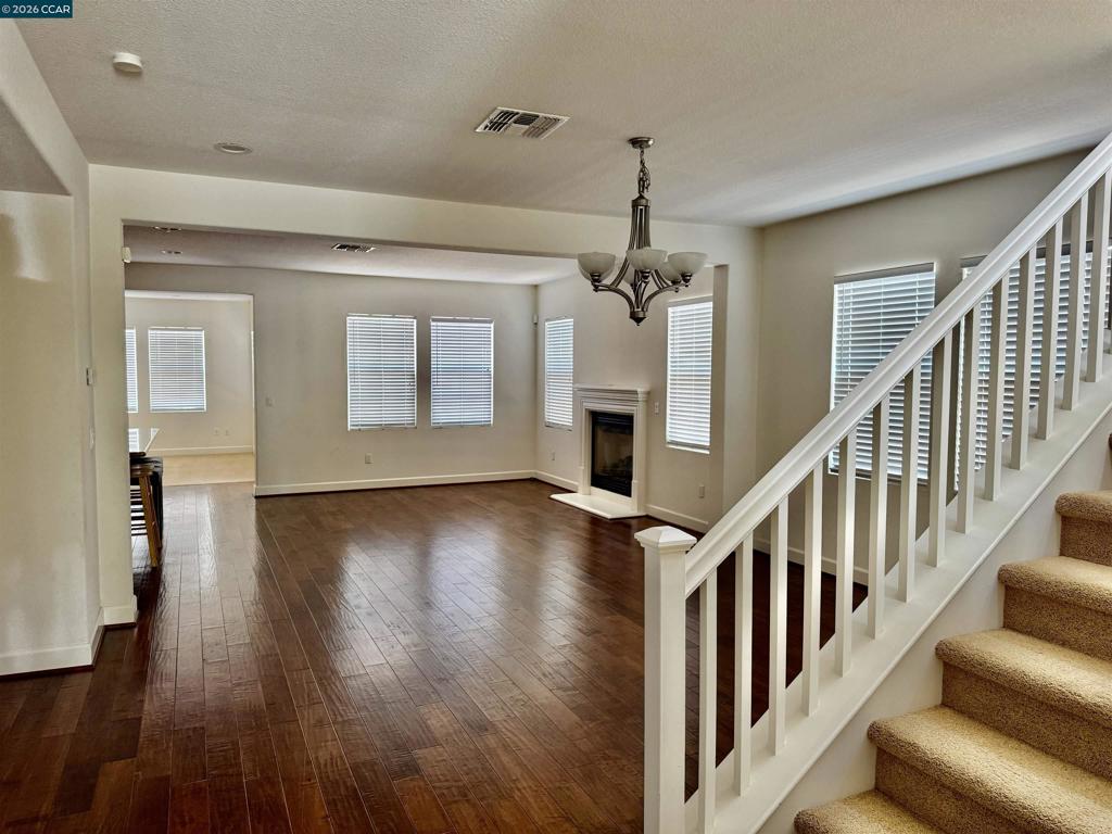 435 W Questa Trl Property Photo 4