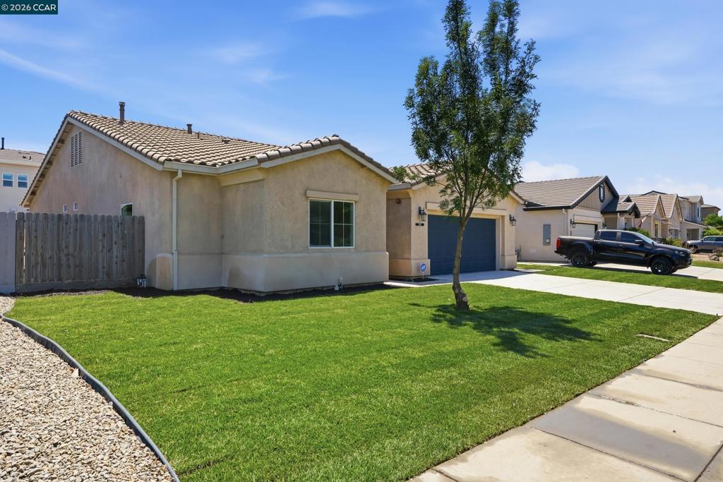 1608 Sephos St Property Photo 3
