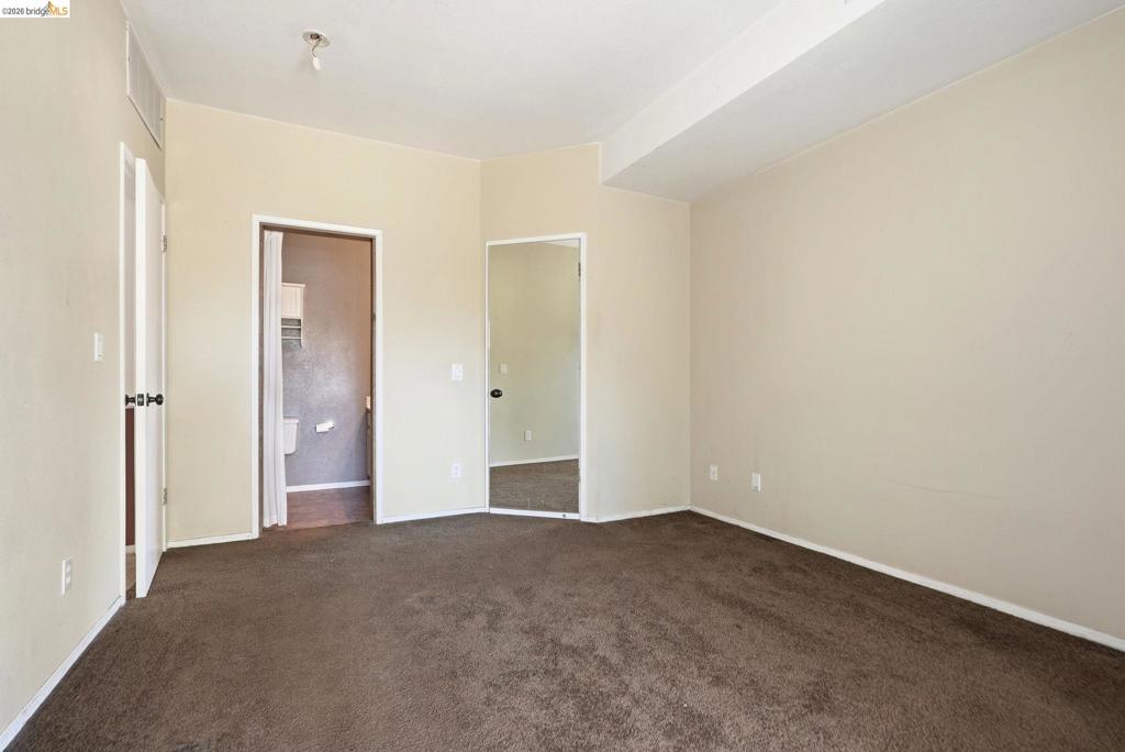 243 Florence Ct Property Photo 15