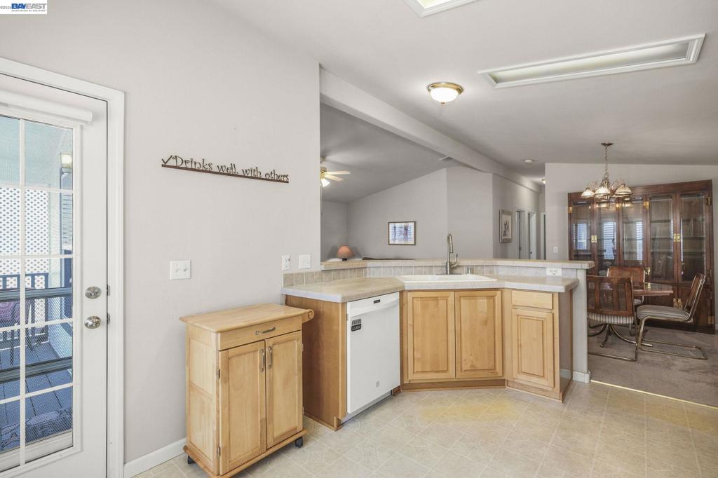 3263 Vineyard Ave., #16 Property Photo 14