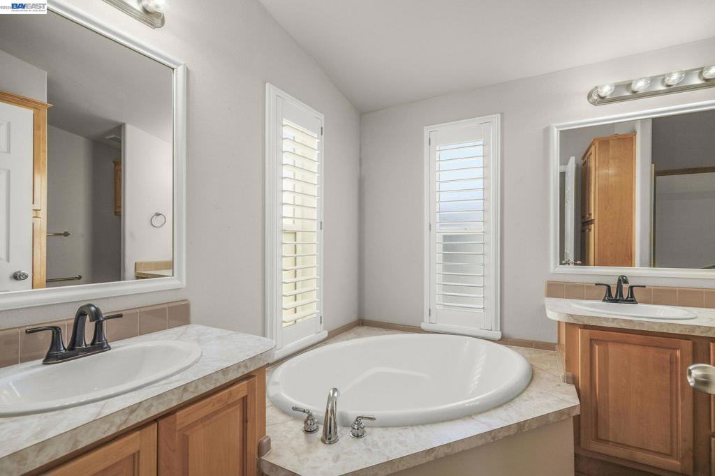 3263 Vineyard Ave., #16 Property Photo 19