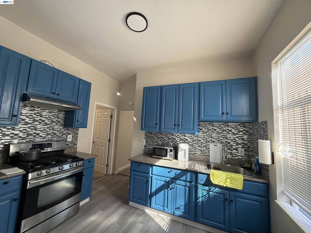 550 Marina Blvd Property Photo 15