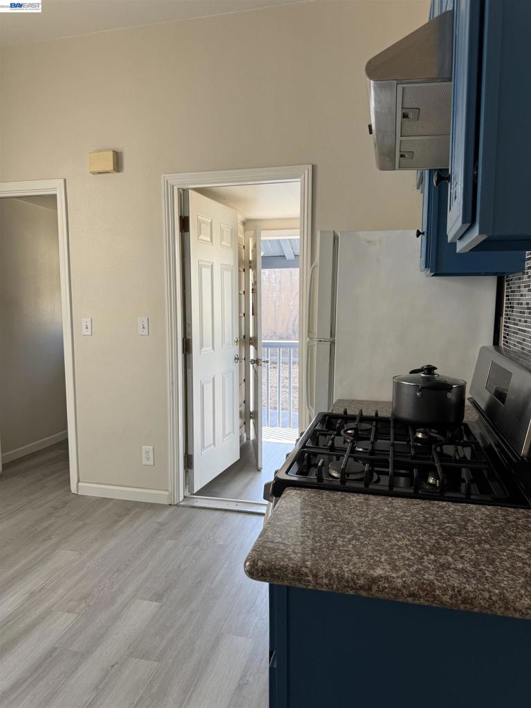 550 Marina Blvd Property Photo 16