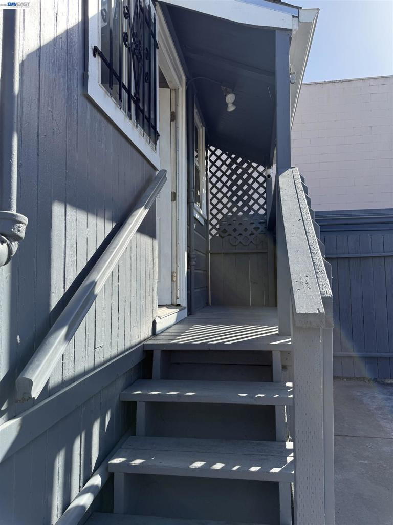 550 Marina Blvd Property Photo 23
