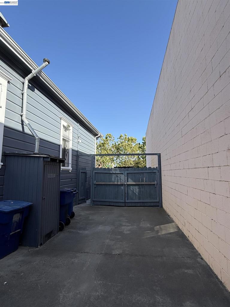 550 Marina Blvd Property Photo 31