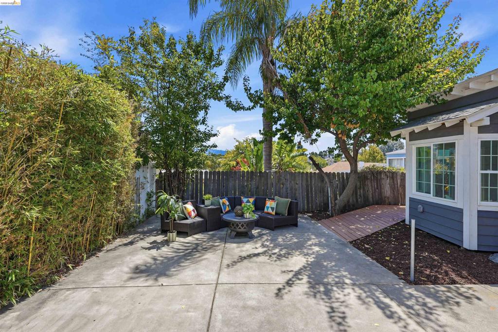 3214 Stuart St Property Photo 24