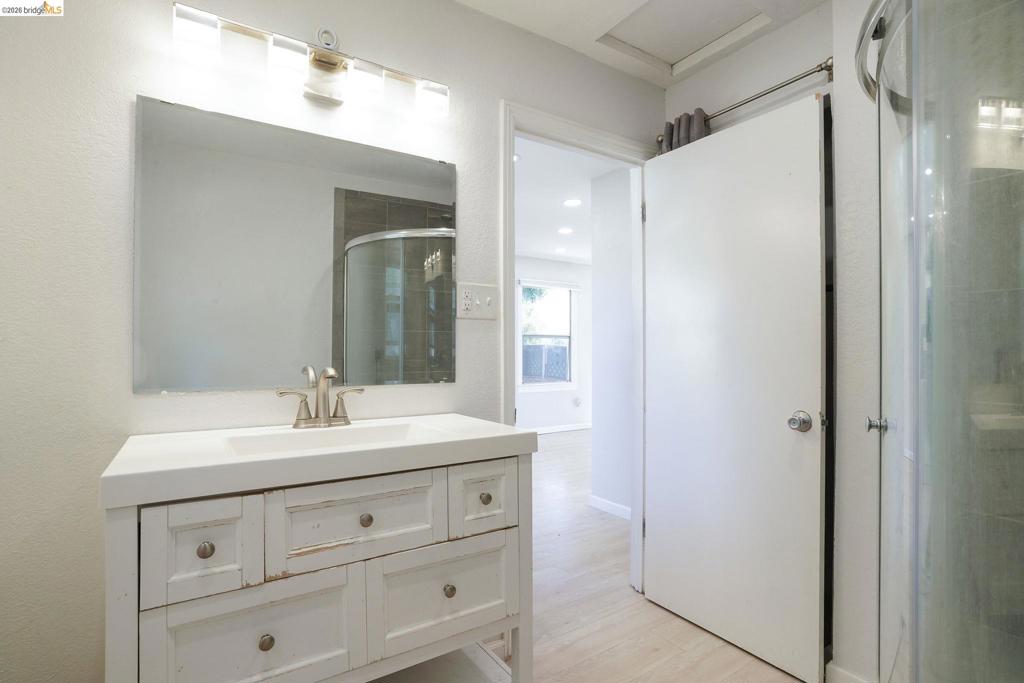 811 E 6th Street Property Photo 41