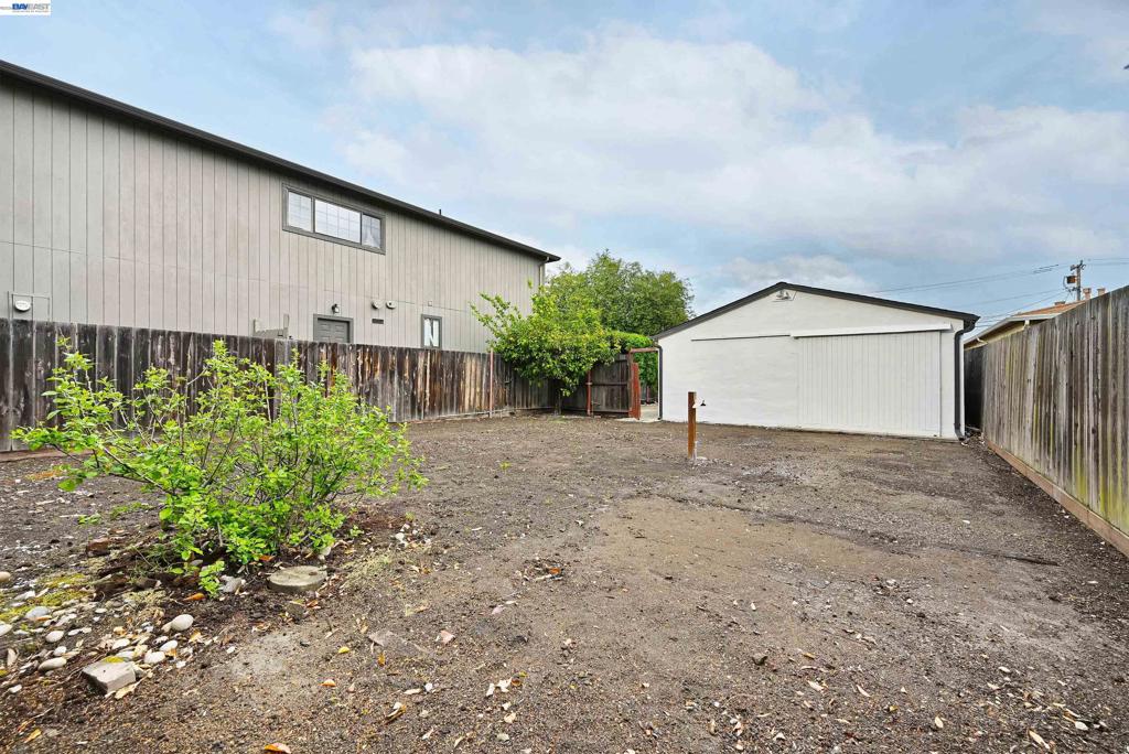 22 Garden Rd Property Photo 38