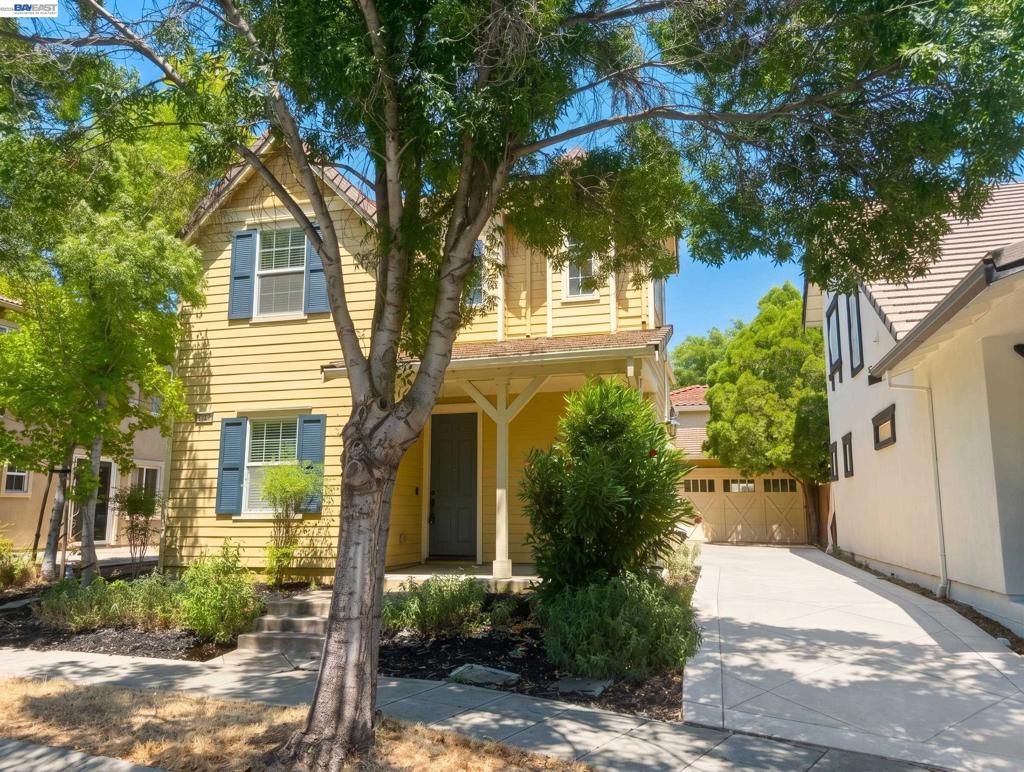 60 S Pacifico St Property Photo 2