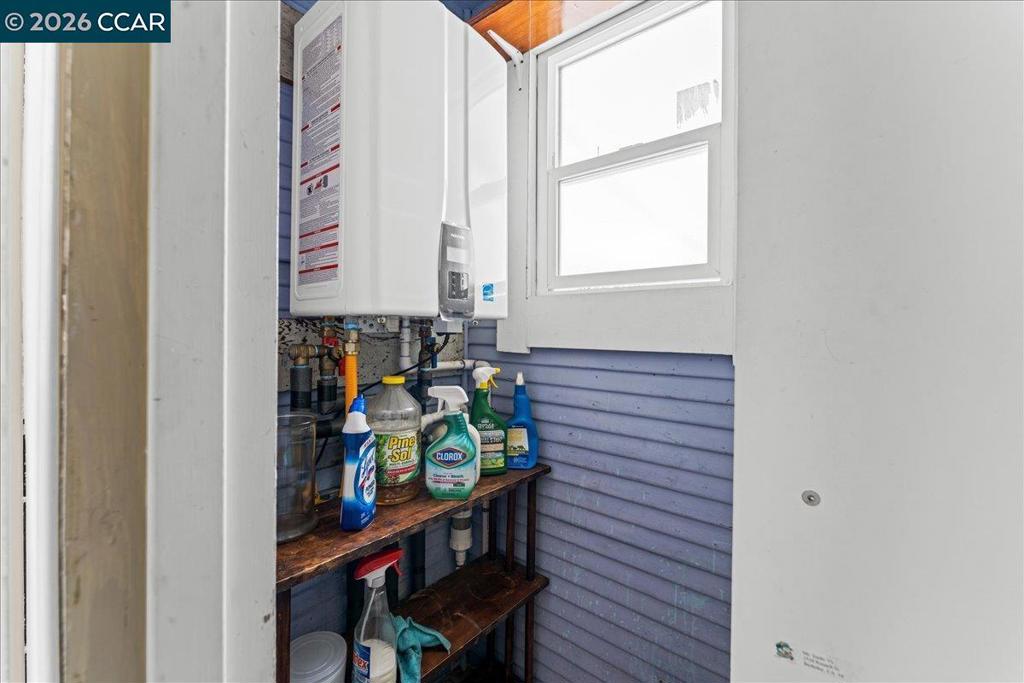 1538 Russell St Property Photo 15