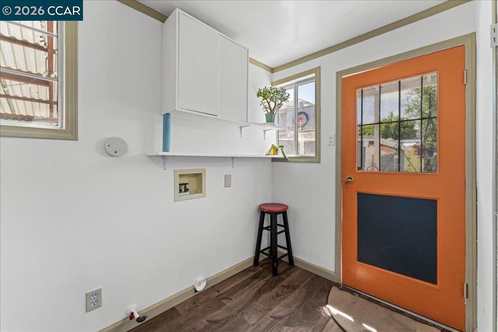 1538 Russell St Property Photo 16