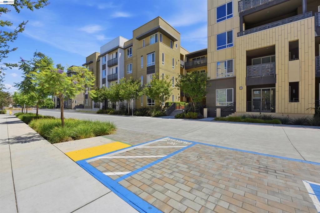 2339 Kinetic Cmn 312 Property Photo 3