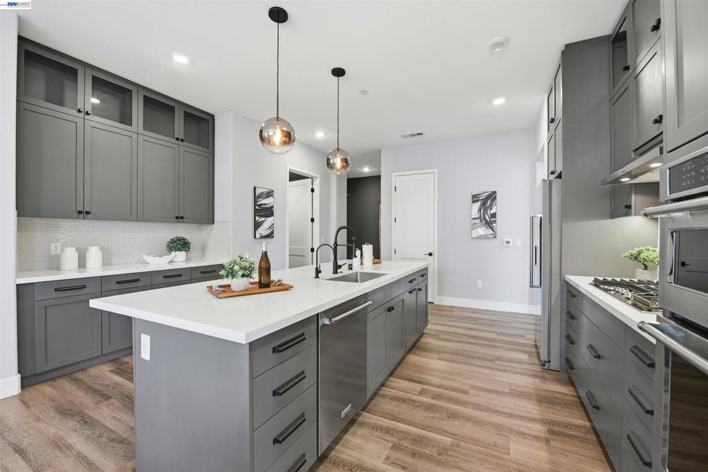 2339 Kinetic Cmn 312 Property Photo 13