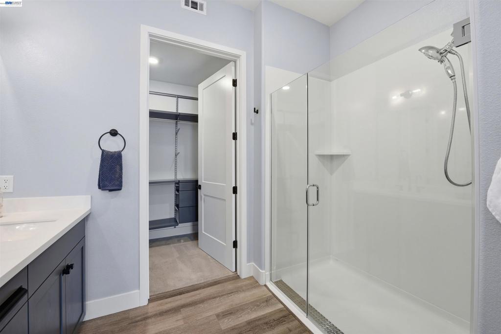 2339 Kinetic Cmn 312 Property Photo 23