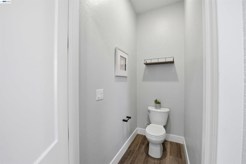 2339 Kinetic Cmn 312 Property Photo 24