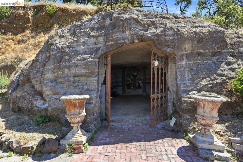 41141005 Property Photo 11