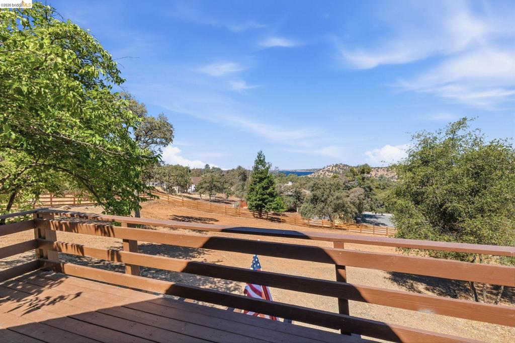13575 Colina Way Property Photo 26