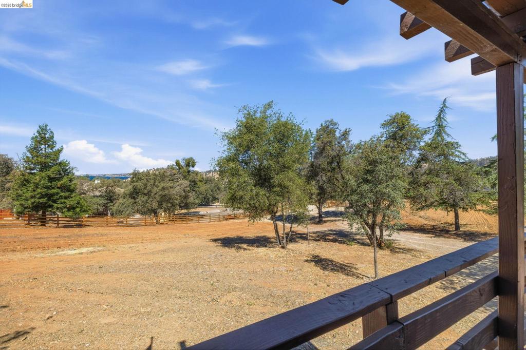 13575 Colina Way Property Photo 32