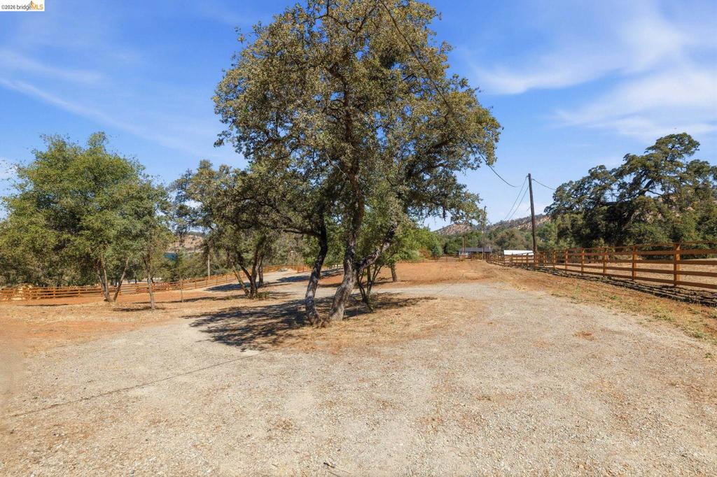 13575 Colina Way Property Photo 40