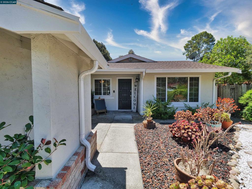 913 Seascape Cir Property Photo 6