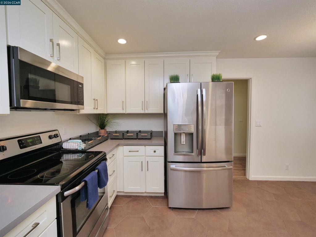 913 Seascape Cir Property Photo 25