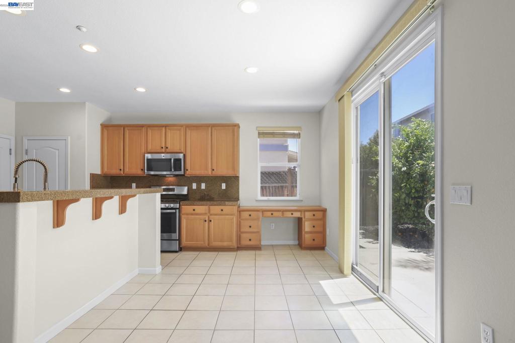 2472 Grant St Property Photo 11