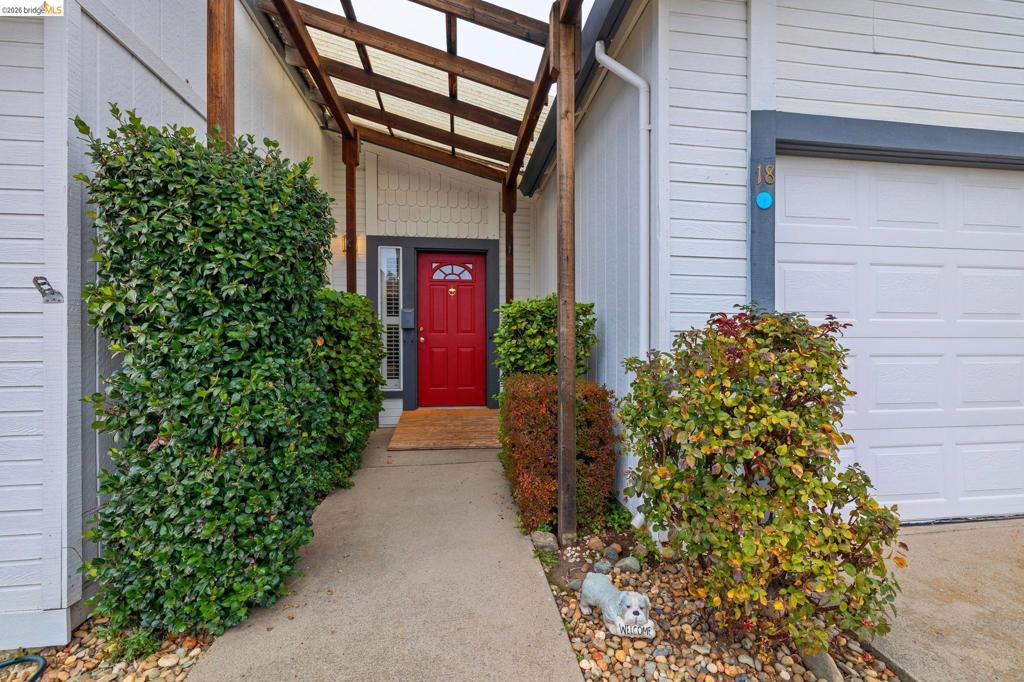 12660 Red Chesnut #18 Property Photo 3