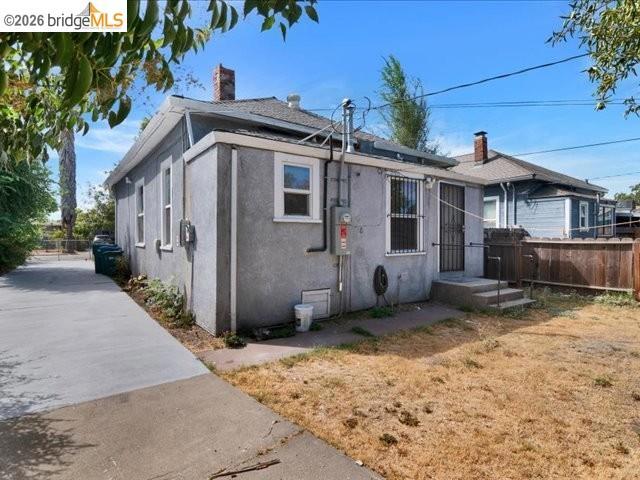 2487 E Sonora St Property Photo 2