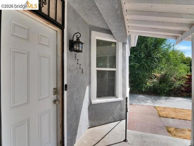 2487 E Sonora St Property Photo 3