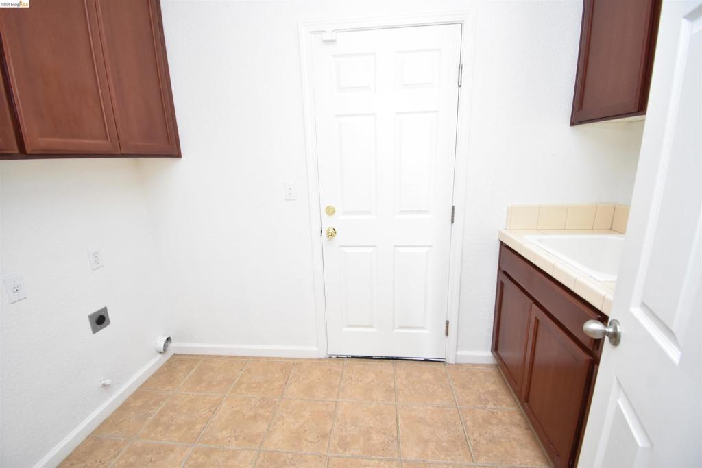5548 Cortina Ln Property Photo 16